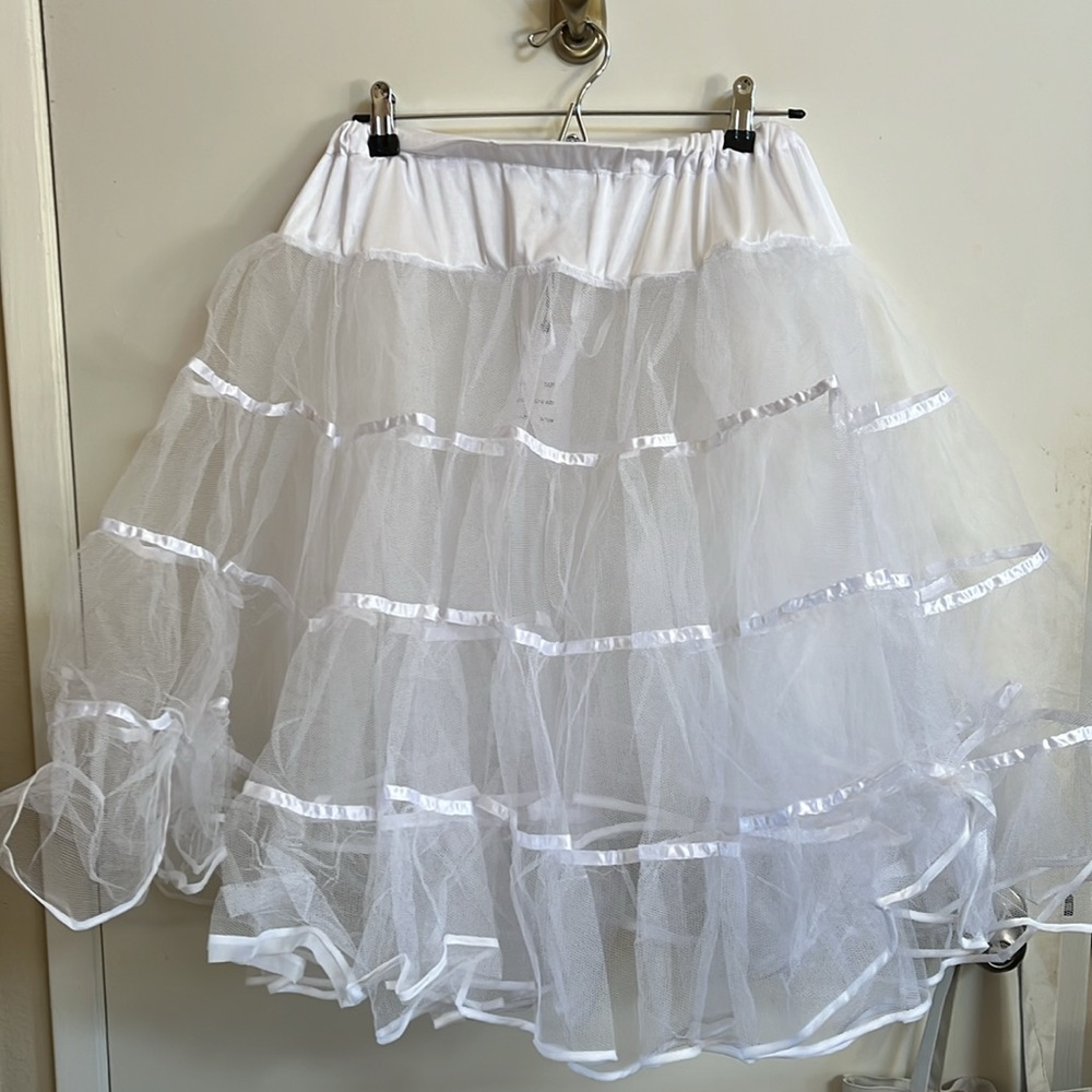 NWT Unique Vintage white tea length petticoat crinoline, one size